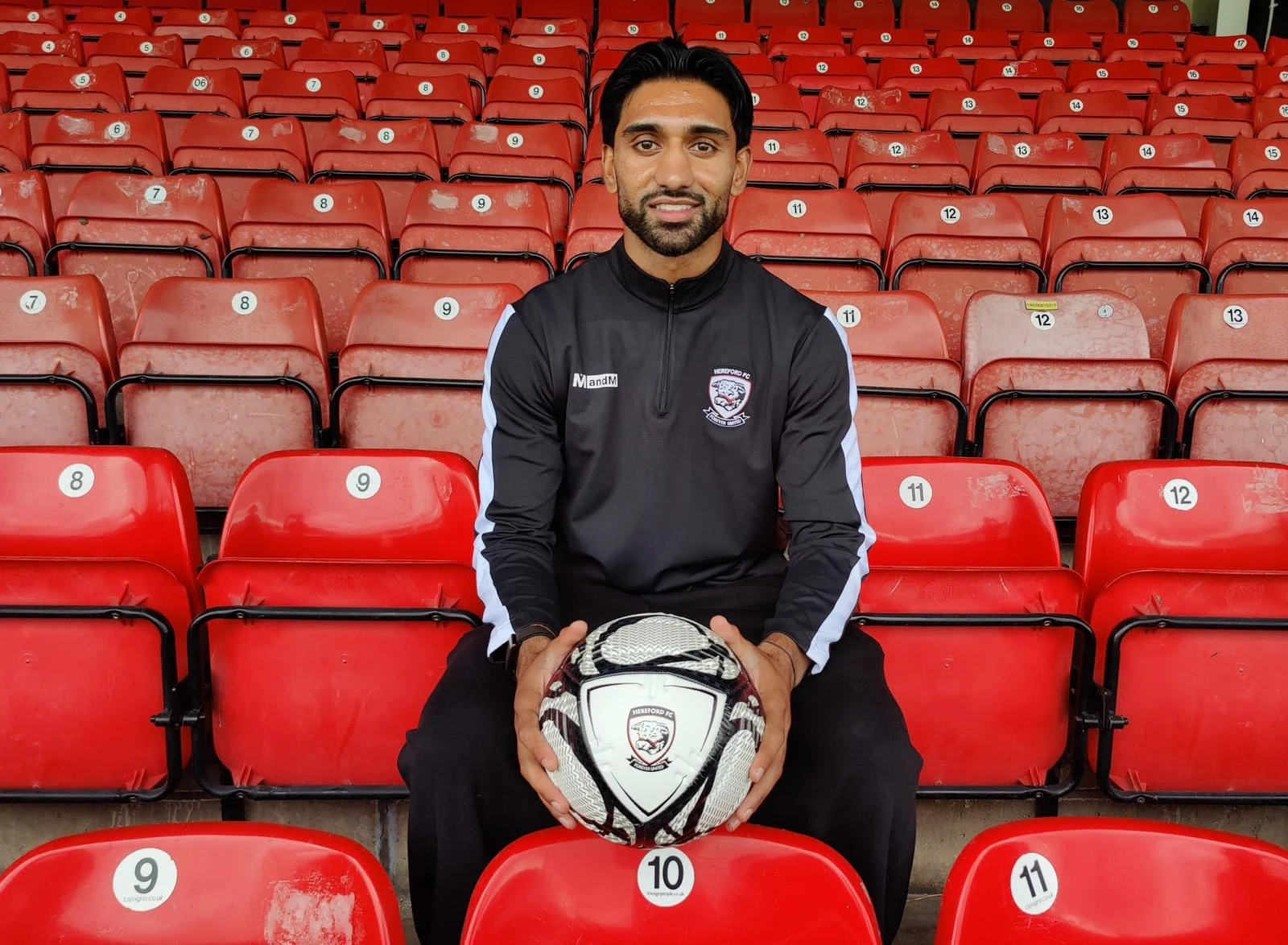 Kam Kandola signs for Hereford FC